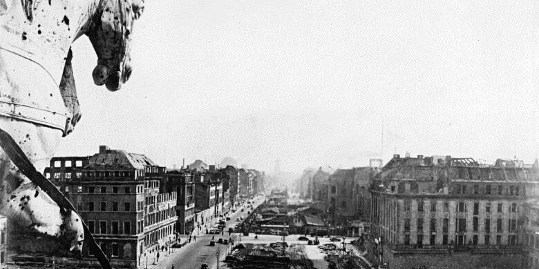 Zentralbild 23.3.1950 Berlin 1950 UBz: Blick vom Brandenburger Tor auf Unter den Linden.